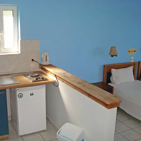 Maria Mare Aparthotel 4*