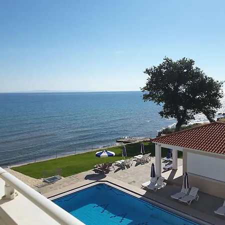 Maria Mare Aparthotel 4*