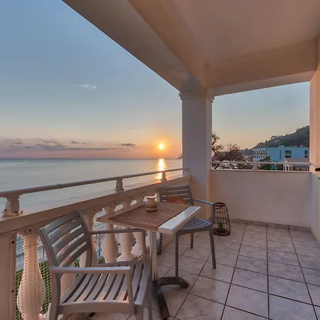 Maria Mare Aparthotel 4*