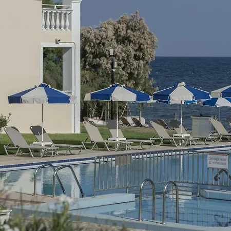 Maria Mare Aparthotel 4*